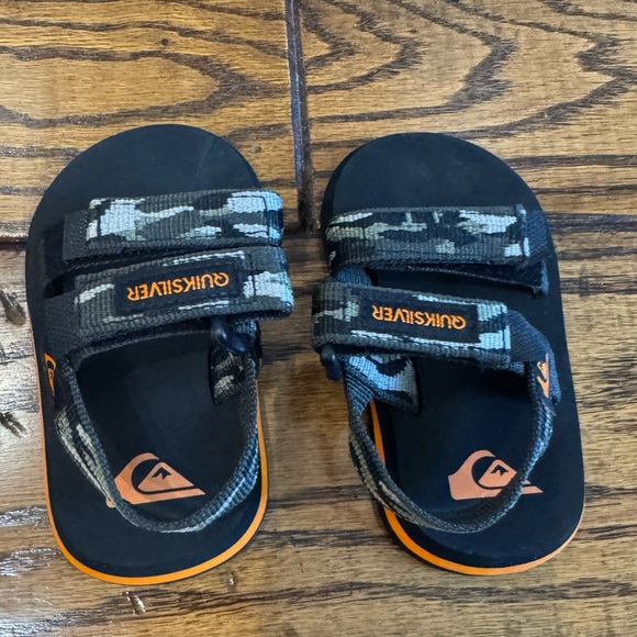 Quicksilver Toddler Boys Velcro Sandals size 6 - Picture 1 of 5
